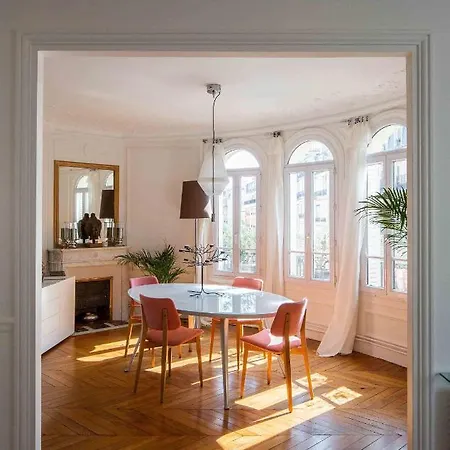 Veeve - Pastel Pinks In * Paris